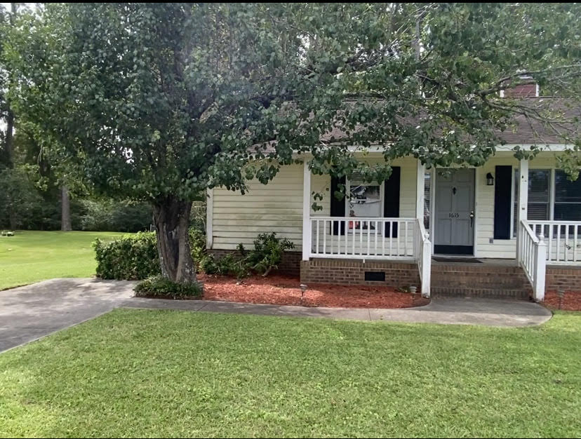 Hedge Trimming/Mulching Project Conway, SC